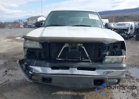 2004 Chevrolet Silverado 1500 Ls z USA, uszkodzony, nr VIN 2GCEK19T141199508